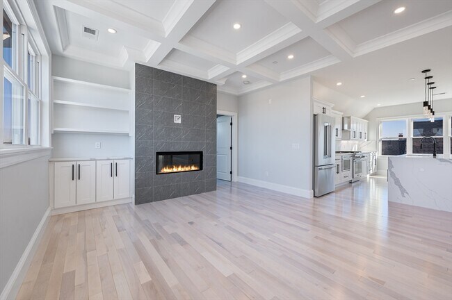 Building Photo - 31 Ware St