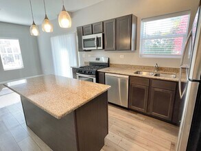 Building Photo - 809 E Main St Building Photo - 809 E Main St