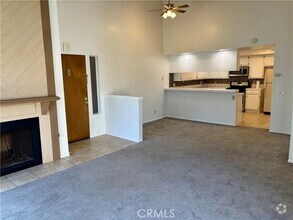Building Photo - 4791 Lago Dr