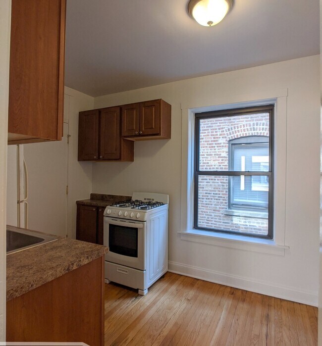 Foto del edificio - 2649 N Spaulding Ave
