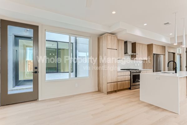 Foto del edificio - 2321 S High St