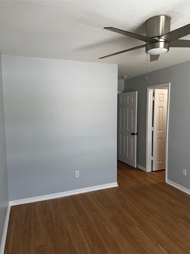 Building Photo - 4640 Knoxville St