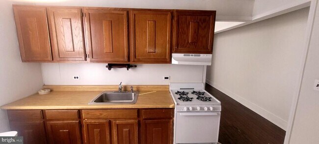 Foto del edificio - 2243 S Lambert St