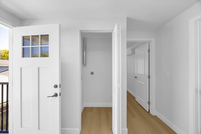 Building Photo - 3 Bedroom, 2 Bathroom Home – Near CSULB