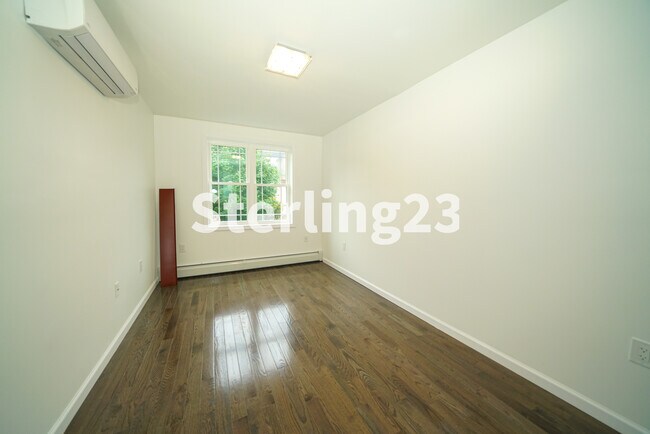 Building Photo - 1920 Ditmars Blvd