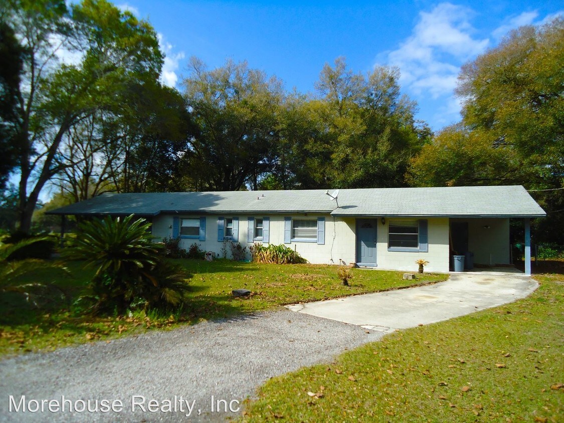 Primary Photo - 1115 E Oak St