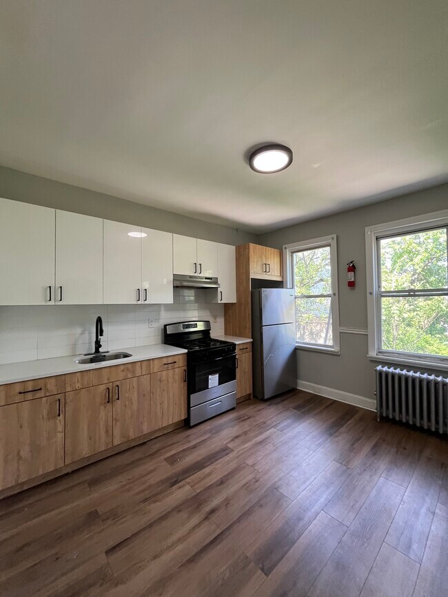 Foto del edificio - 84 Winfield Ave