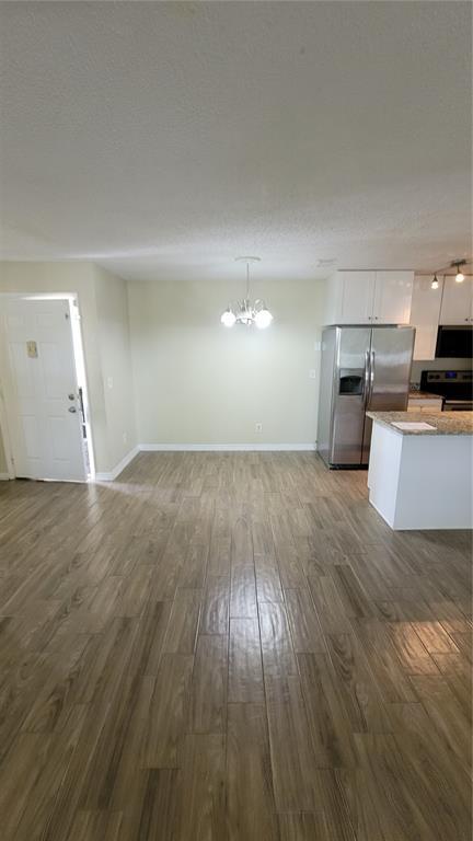 Building Photo - 640 Golden Raintree Pl