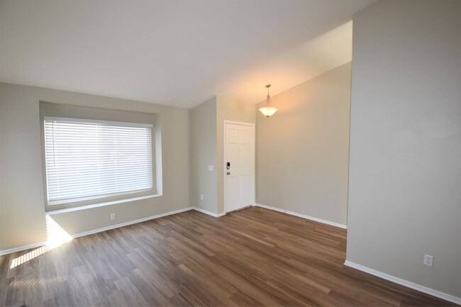 Foto del edificio - 1474 Marymount St