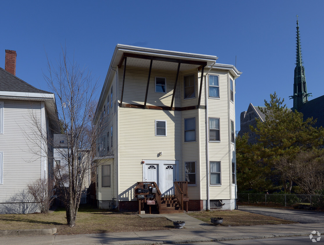 Building Photo - 141 N Main St