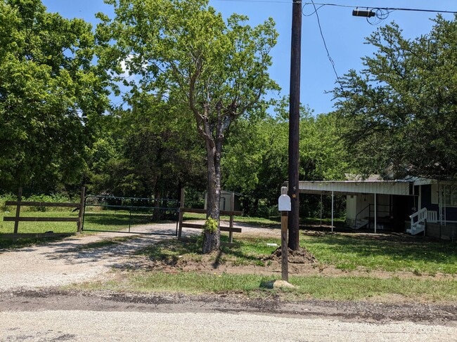 Foto del edificio - 6879 Co Rd 151