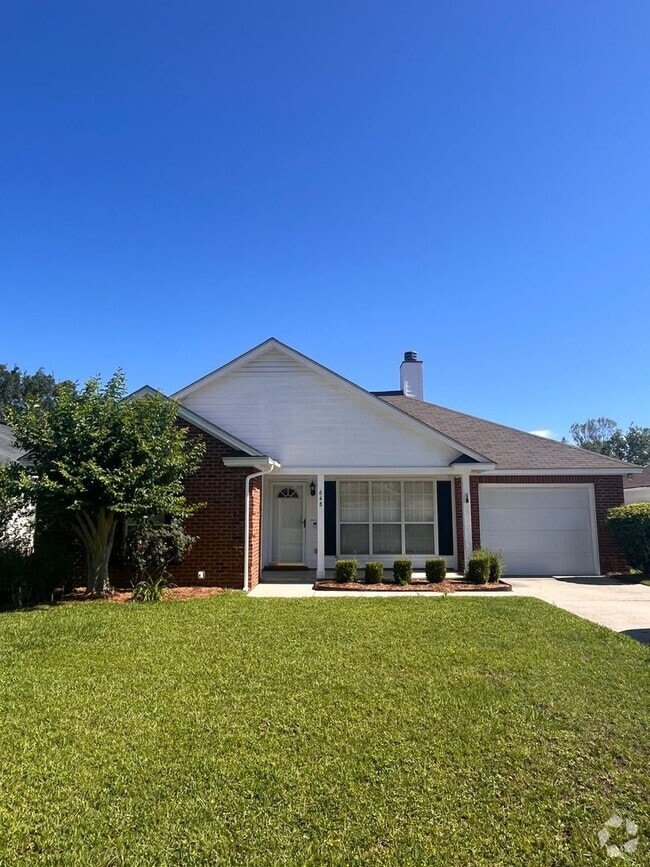 Building Photo - 648 Justin Dr