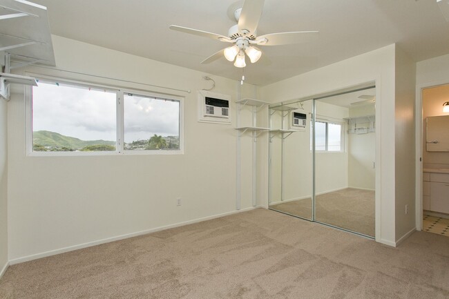 Building Photo - SPACIOUS, 2 BEDROOM 2 BATH KAILUA RENTAL, ...