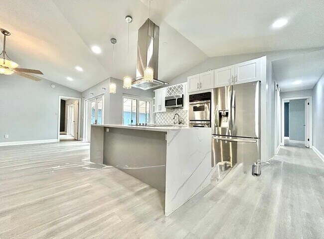 Foto del edificio - 5015 Nassau Cir