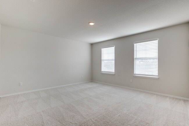 Building Photo - 4 Bedroom/3 Bath Winding Brook Subdivision