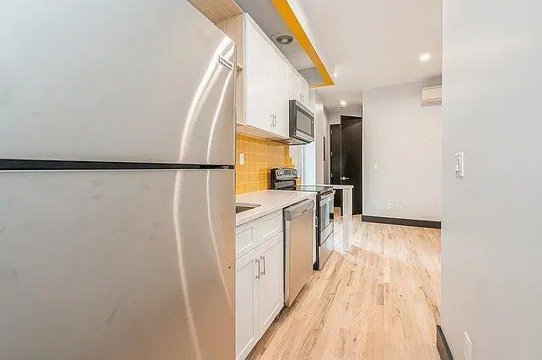 Foto del edificio - 2 bedroom in BRONX NY 10460