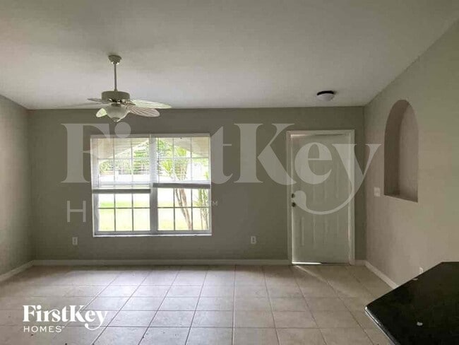 Foto del edificio - 524 SW 25th Ln