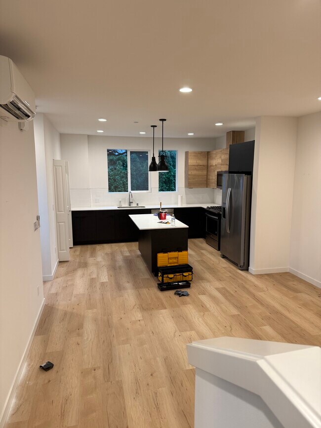 Foto del edificio - 2168 N 185th St