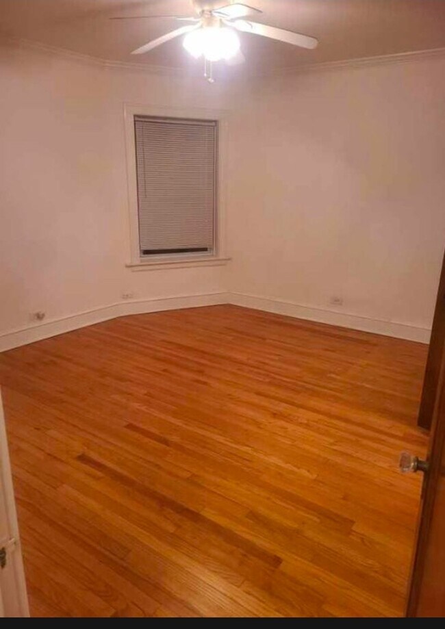 Foto del edificio - 6041 N Talman Ave