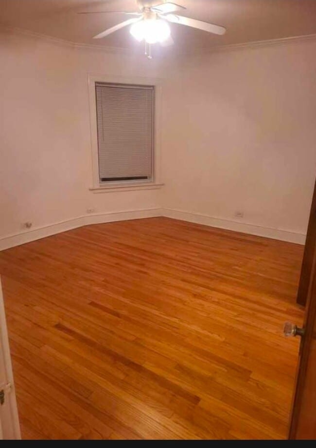 Building Photo - 6041 N Talman Ave