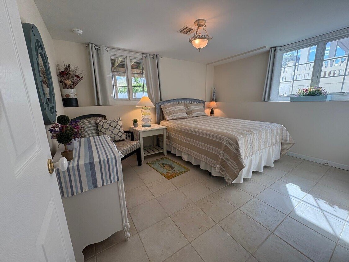 Foto principal - 213 14th Ave