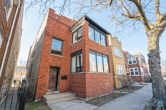 Building Photo - 3116 N Damen Ave