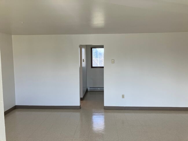 Building Photo - 1203 Larson Blvd