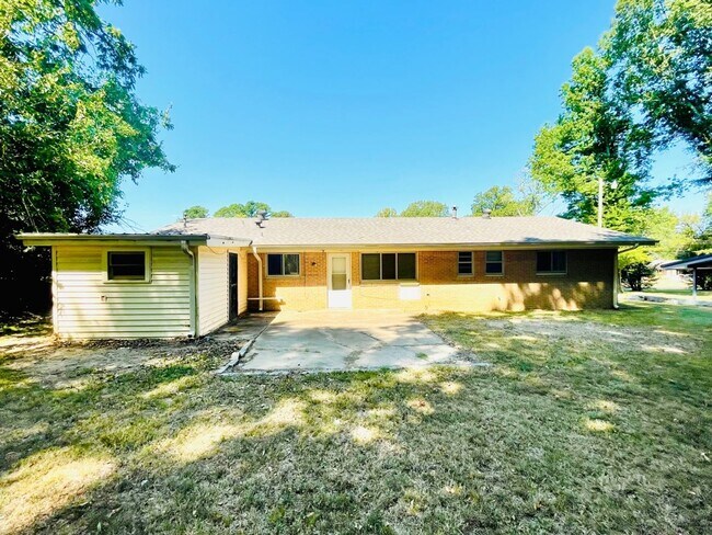 Foto del edificio - Coming Soon