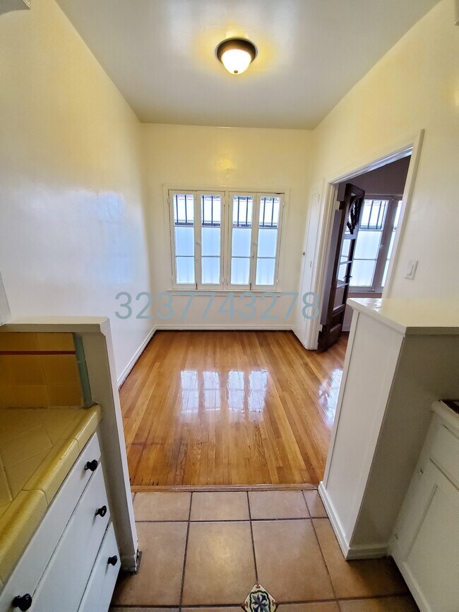 Foto del edificio - 324 S Cochran Ave