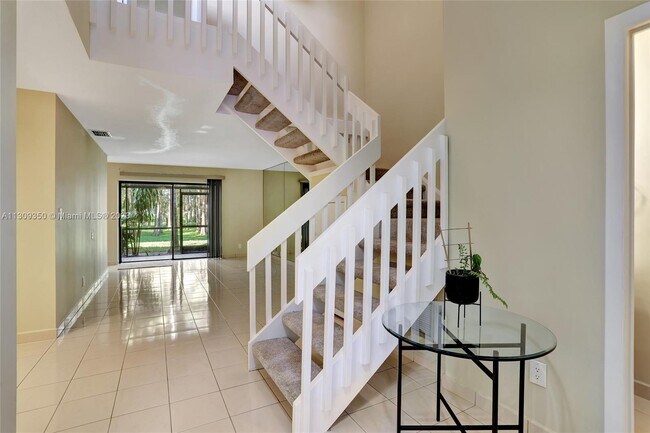 Foto del edificio - 2215 NW 45th Ave