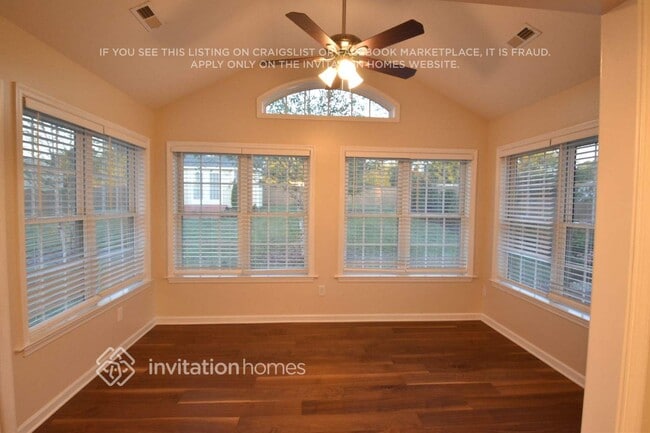 Building Photo - 435 Stoney Run Dr