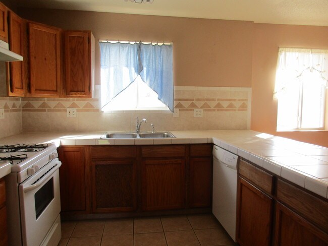 Foto del edificio - 3301 W Sweetwater Ave