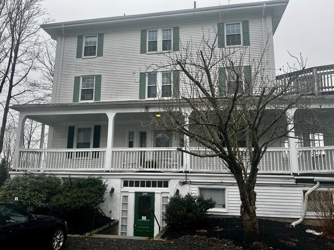 Foto del edificio - Nahant Apartment