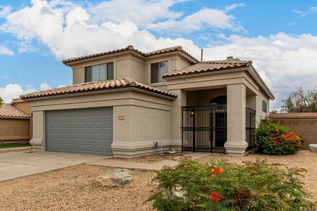 Foto del edificio - 3 Bedroom / 2.5 bath CORNER Lot in Ahwatukee