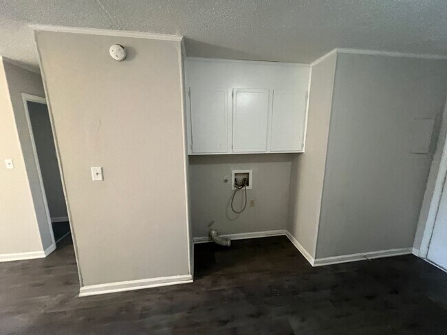 Foto del edificio - 1316 Linwood Rd