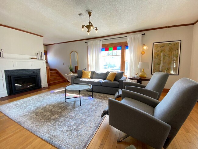 Foto del edificio - Historical Charm Meets Fully Renovated