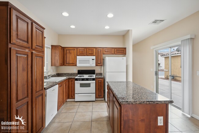 Foto del edificio - Charming Two-Story 3Bdm 2.5Ba Home in North Las Vegas!