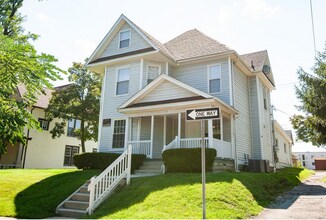 Building Photo - 521 N Washington St