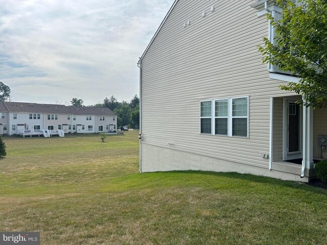 Building Photo - 42 Clement Ct