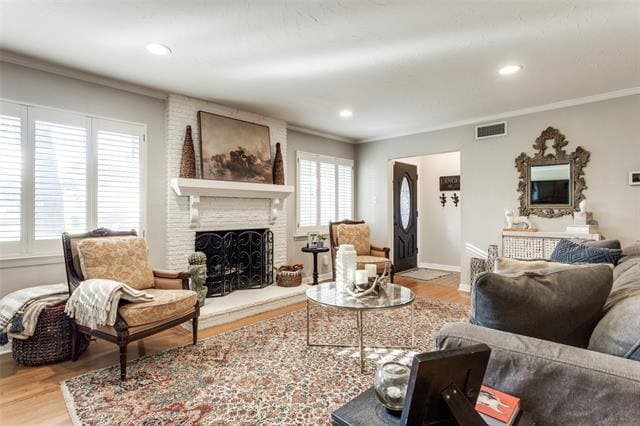 Building Photo - 7405 Fenton Dr