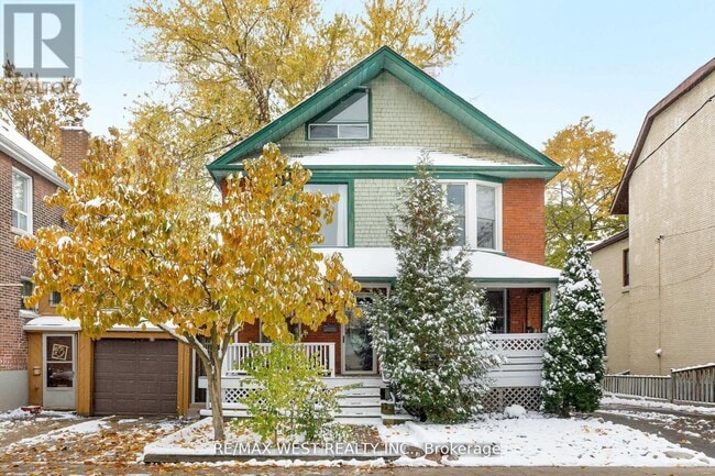 Photo du bâtiment - 79 Springhurst Ave