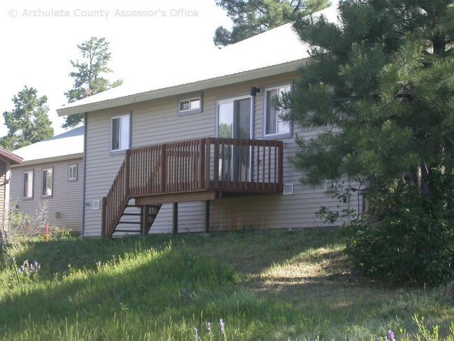 Building Photo - 377 E Golf Pl