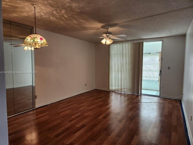 Building Photo - 6161 NW 57th Ct