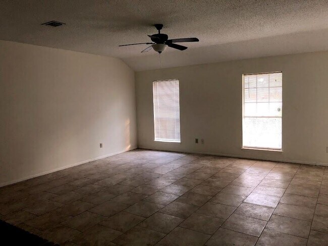 Foto del edificio - 18058 Glenledi Dr
