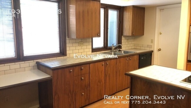 Foto del edificio - Lovely 3 Bedroom Condo at Lakeridge Villas