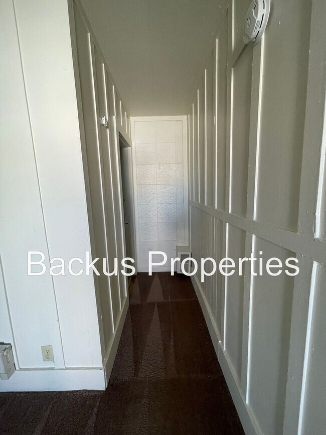 Foto del edificio - 361 Reeside Ave