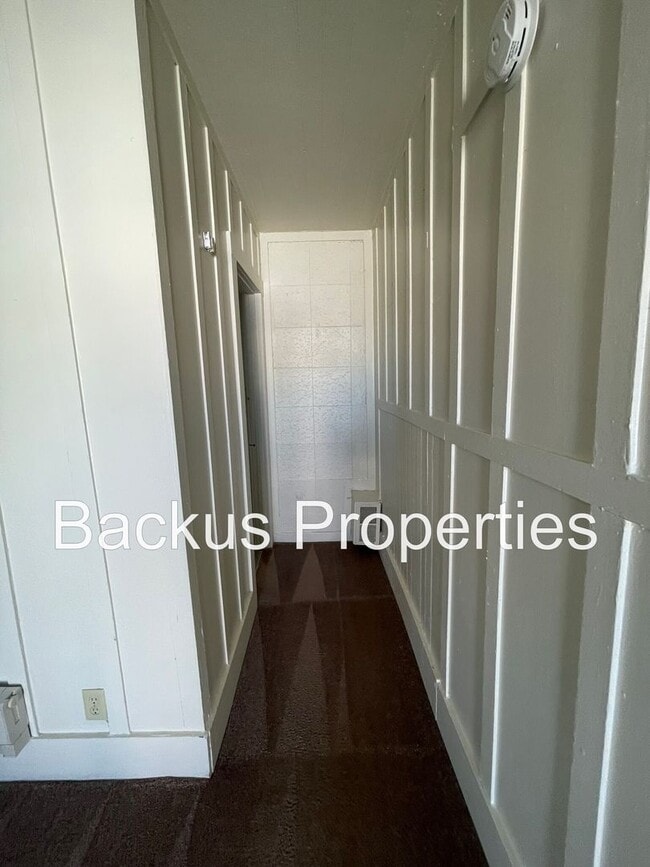 Building Photo - 361 Reeside Ave