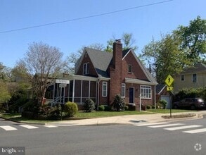 Building Photo - 3000 N Pershing Dr