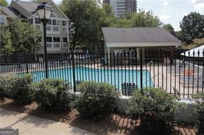 Foto del edificio - 448 McGill Pl NE