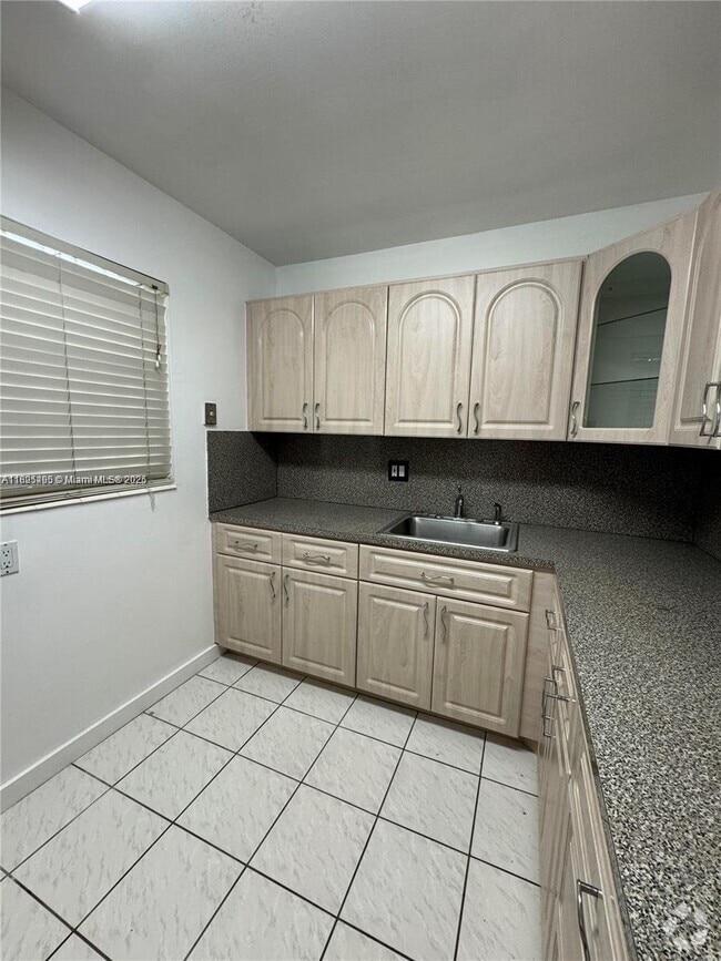 Building Photo - 7787 SW 86th St